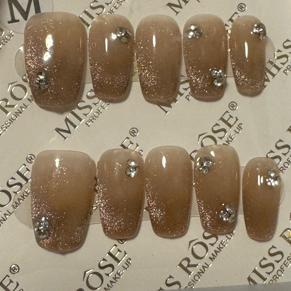 Glittering Nude Press-On Nails